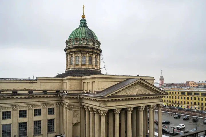 Санкт-Петербург: Апартаменты с видом на Казанский собор