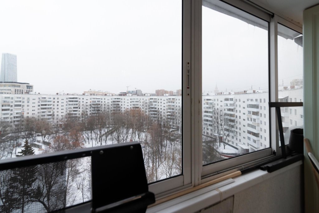 Москва: 2-х комнатная квартира на Довженко 6
