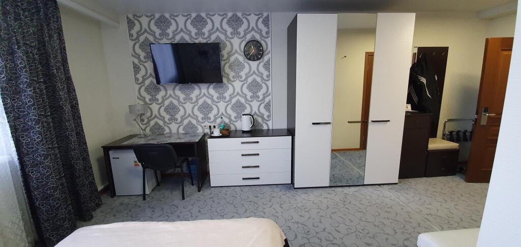 carousel image 1