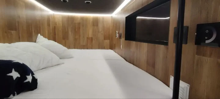 Артем: Отель Капсульный RecоRoom Sonnik аэропорт Владивосток