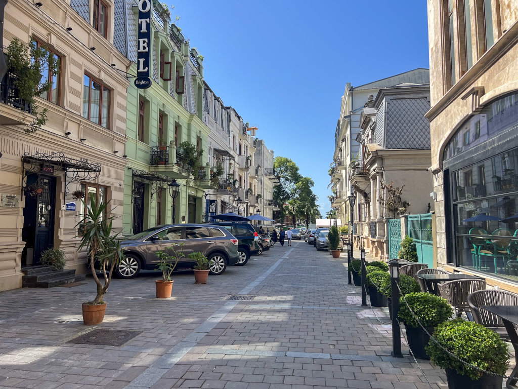 Батуми: Квартира в центре Батуми, 300 метров от моря