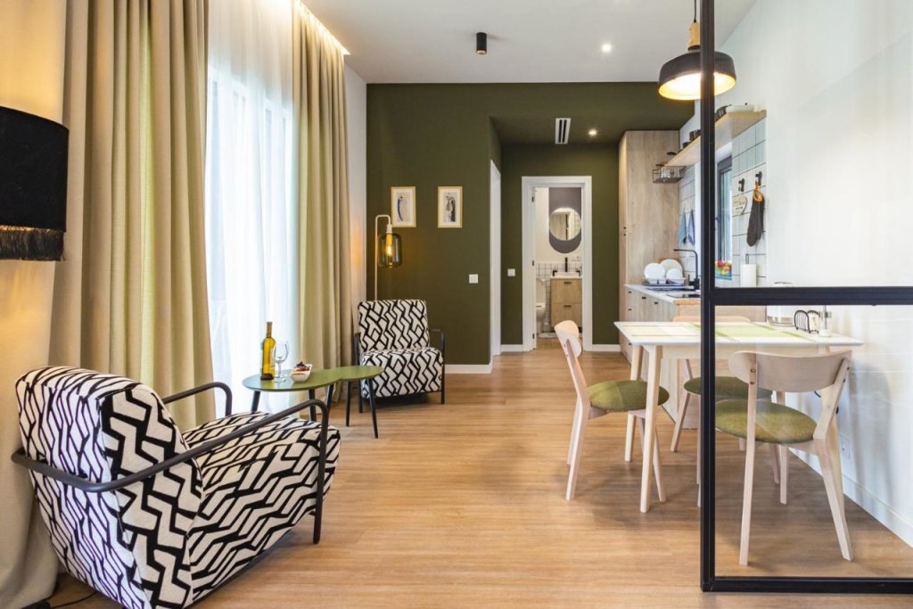 Кварели: Apartment hotel Kundzuli