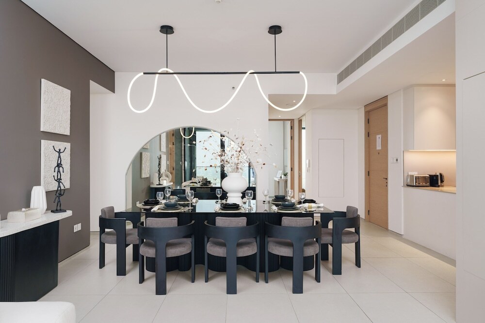 Дубай: Maison Privee - Lavish Apt w/ Stellar Ocean Views in Address JBR