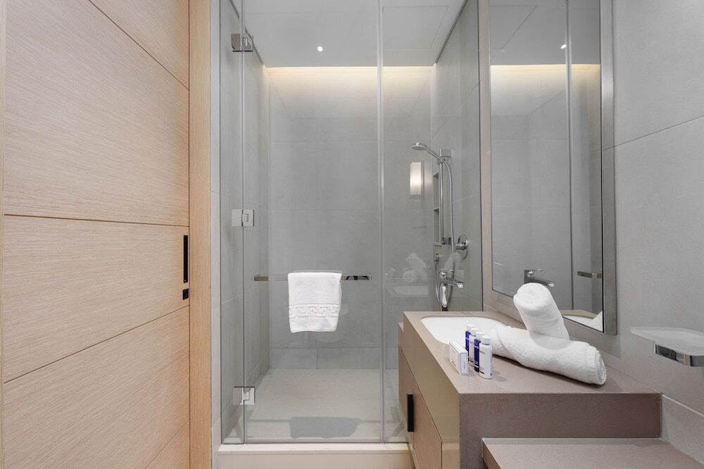 Дубай: Maison Privee - Lavish Apt w/ Stellar Ocean Views in Address JBR
