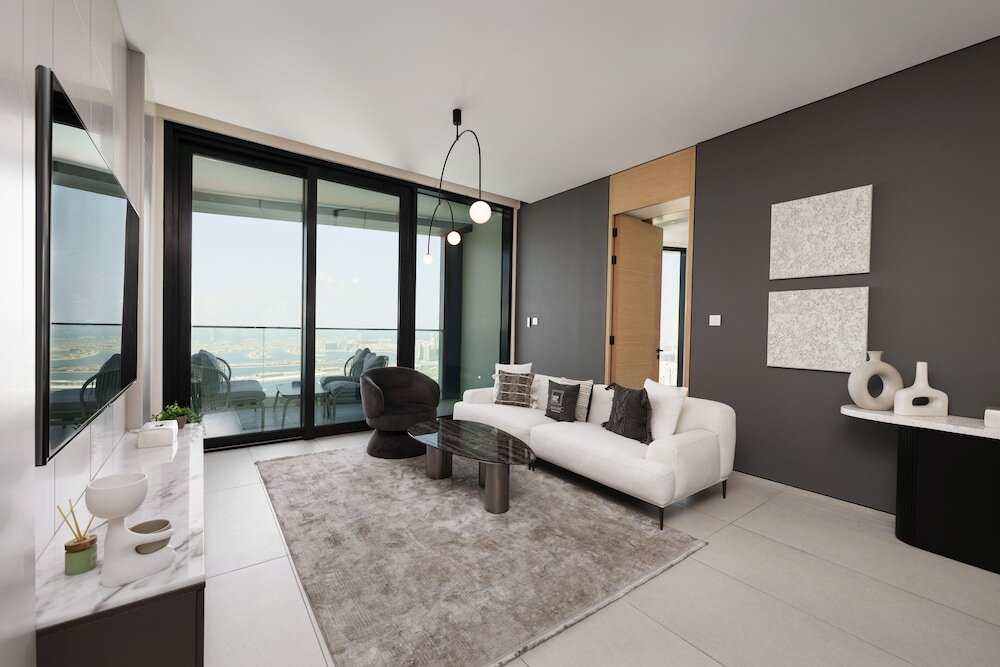 Дубай: Maison Privee - Lavish Apt w/ Stellar Ocean Views in Address JBR