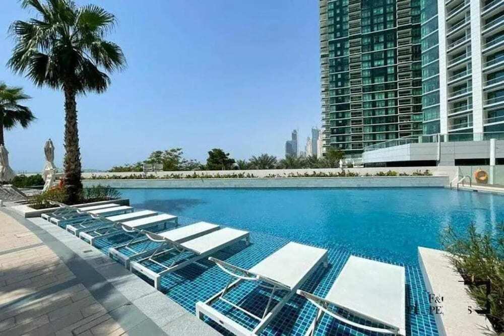 Дубай: Maison Privee - Lavish Apt w/ Stellar Ocean Views in Address JBR