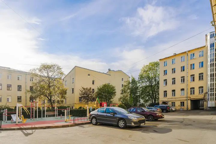 Санкт-Петербург: Квартира Художника