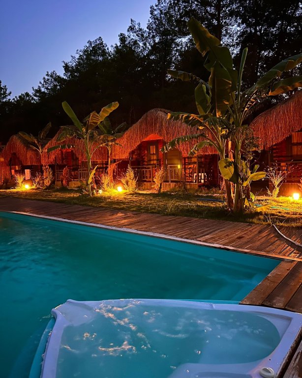 Фетхие: Частный дом Pine Village Bungalows Ölüdeniz