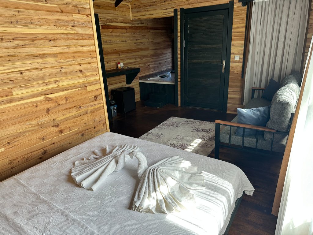 Фетхие: Частный дом Pine Village Bungalows Ölüdeniz