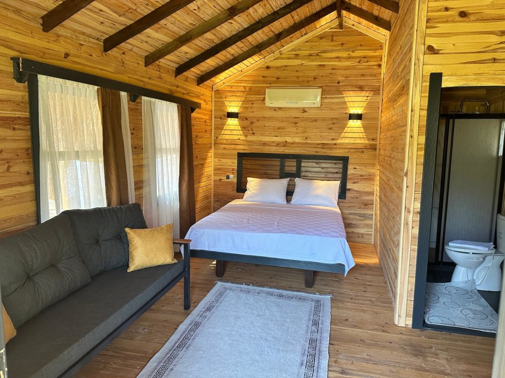 Фетхие: Частный дом Pine Village Bungalows Ölüdeniz