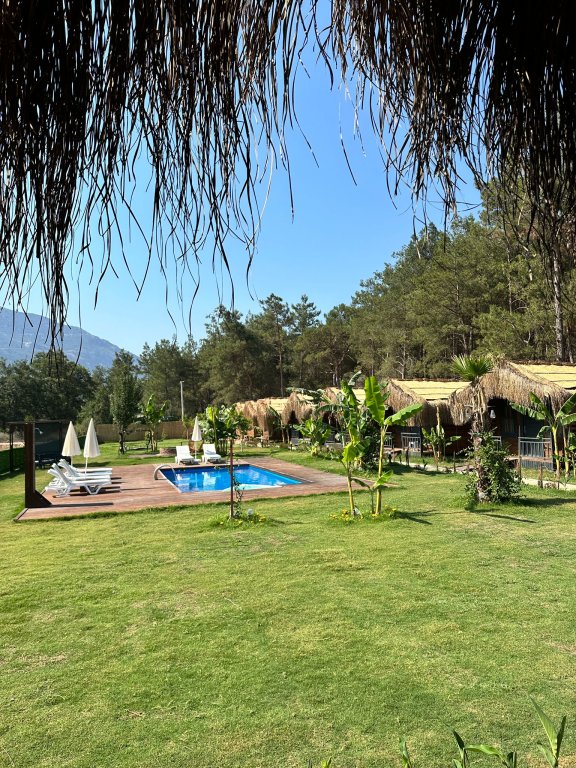 Фетхие: Частный дом Pine Village Bungalows Ölüdeniz