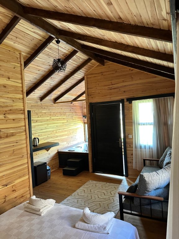 Фетхие: Частный дом Pine Village Bungalows Ölüdeniz