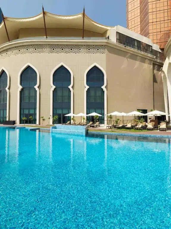 Абу-Даби: Bab Al Qasr Hotel & Residences