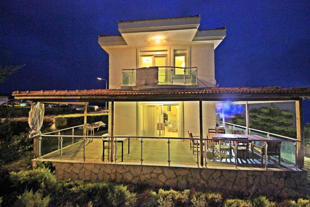 Family Friend Villa Pool bbq 3b 1 Alacati Cesme — фото 1