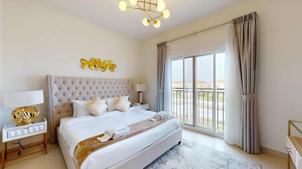 Дубай: Primestay -3br Villa With Private Garden