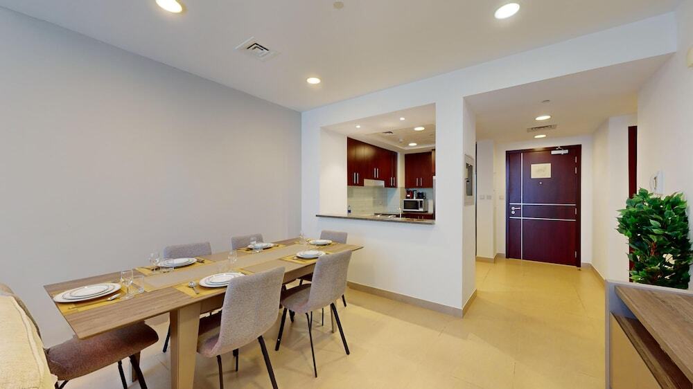 Дубай: Primestay - 2BR in Al Jaddaf Near Metro