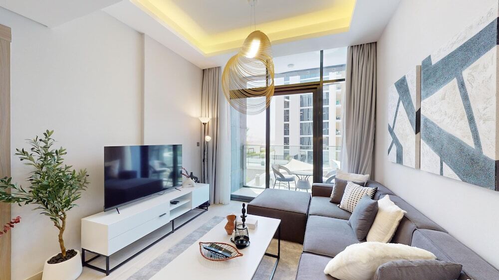 Дубай: Primestay - Azizi Riviera 9 1BR - Meydan