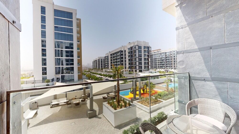 Дубай: Primestay - Azizi Riviera 9 1BR - Meydan