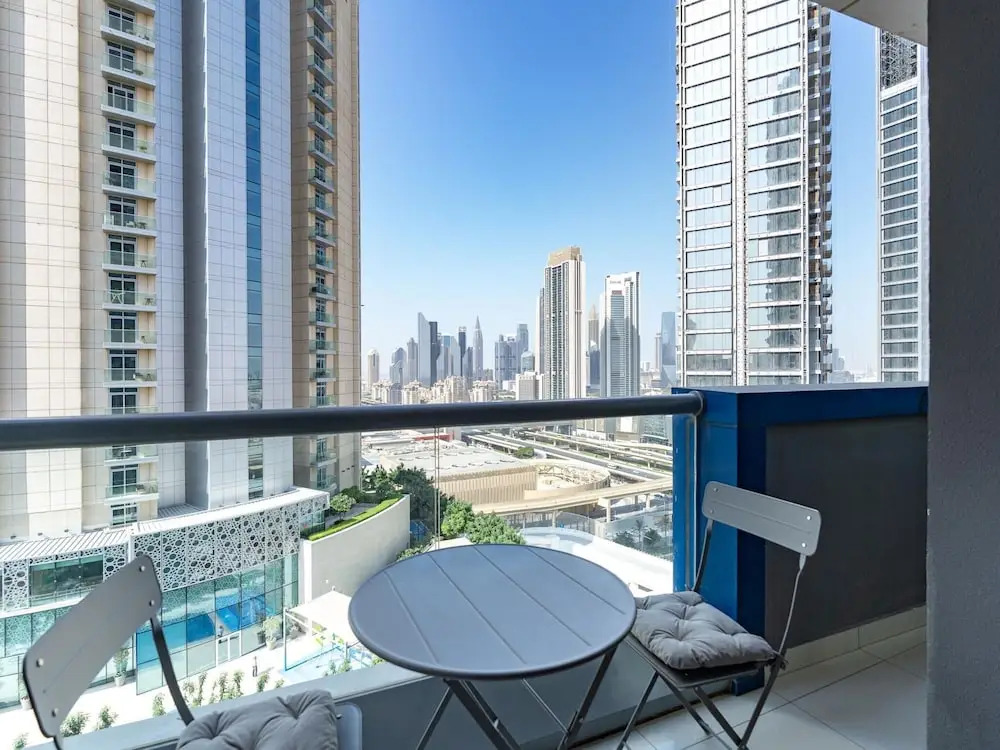 Дубай: Dlx 21st Flr 3BR Pool/gym Near Mall by Belvilla