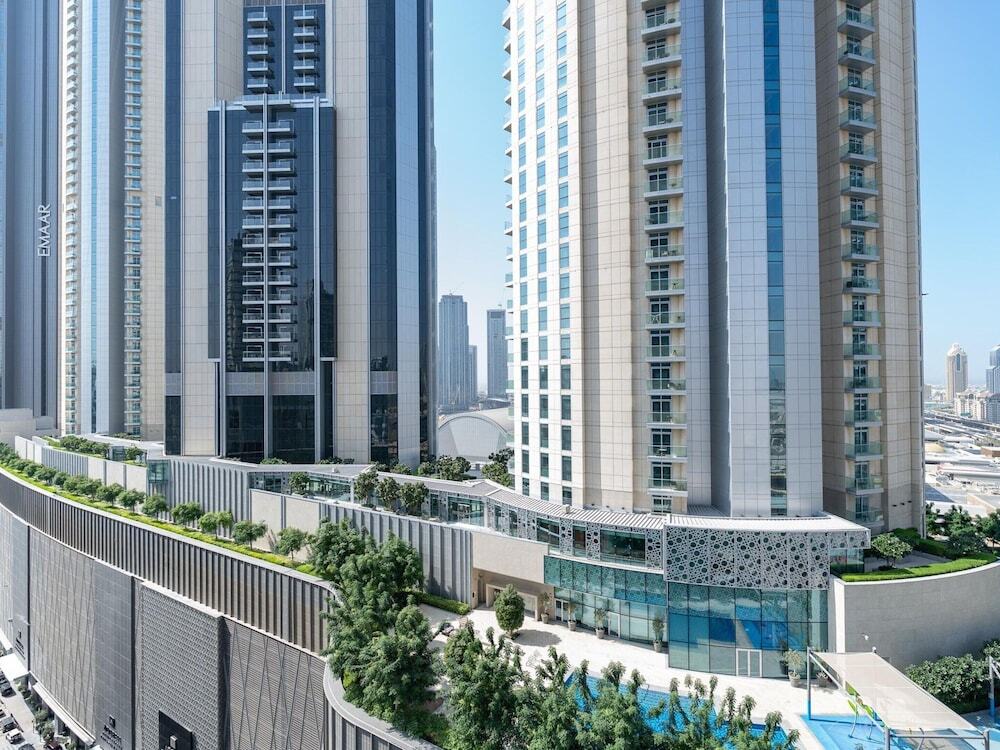 Дубай: Dlx 21st Flr 3BR Pool/gym Near Mall by Belvilla