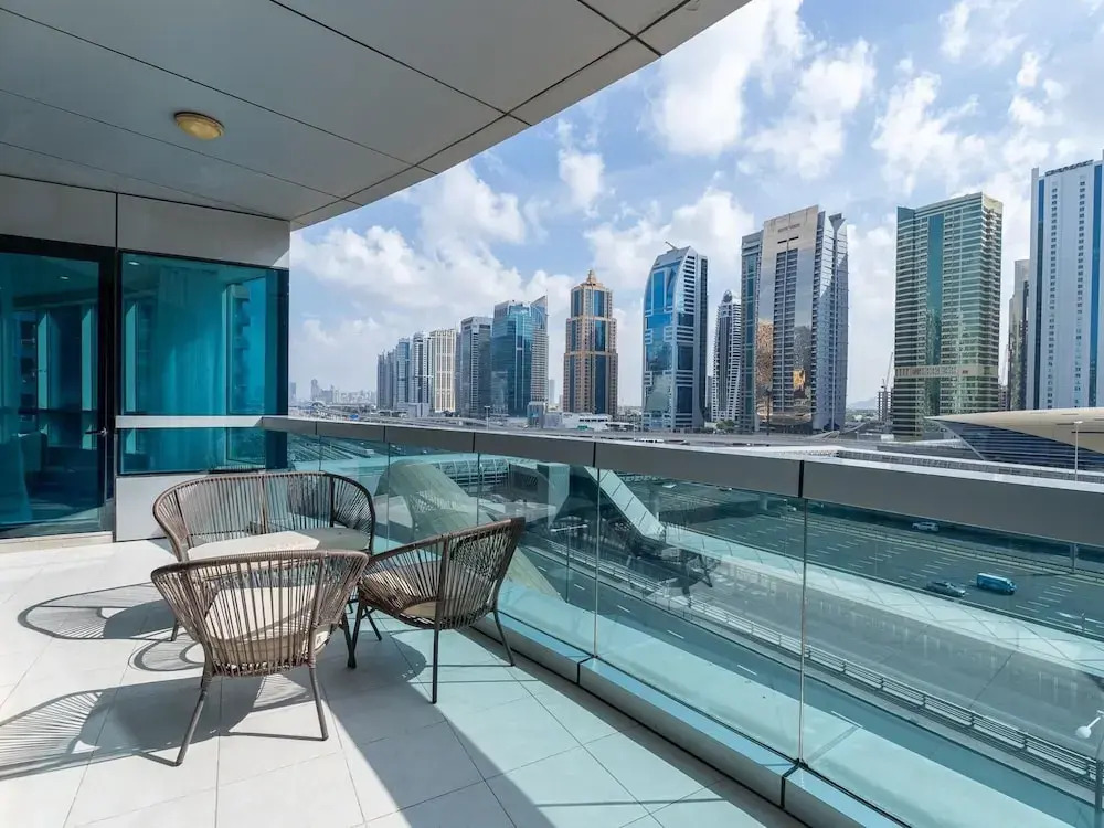 Дубай: 4bed Apt Dubai Marina Near JBR Pool by Belvilla