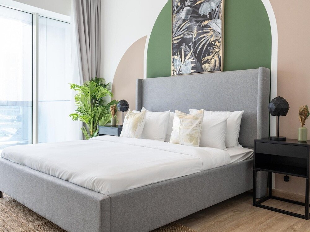Дубай: 4bed Apt Dubai Marina Near JBR Pool by Belvilla