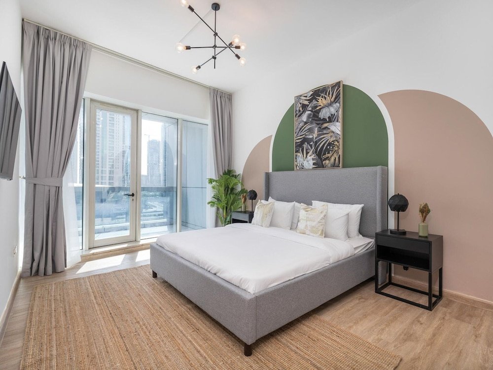 Дубай: 4bed Apt Dubai Marina Near JBR Pool by Belvilla