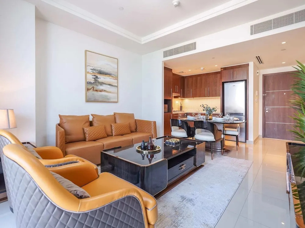 Дубай: Lux 1BR Apt Burj Khalifa View by Belvilla