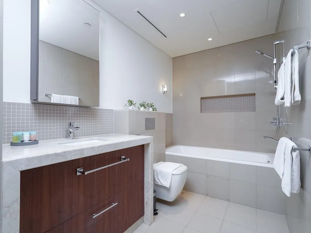 Дубай: Lux 1BR Apt Burj Khalifa View by Belvilla