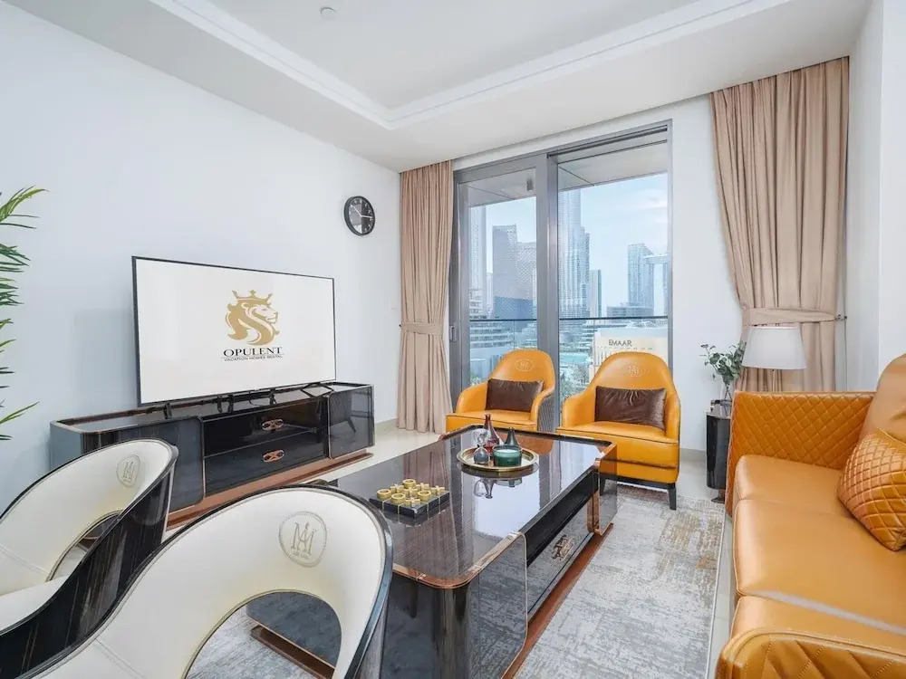 Дубай: Lux 1BR Apt Burj Khalifa View by Belvilla