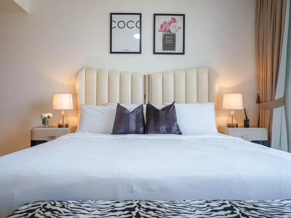Дубай: Lux 1BR Apt Burj Khalifa View by Belvilla