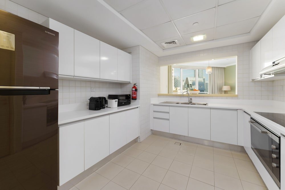 Дубай: Maison Privee - Stunning JBR Retreat w/ Partial Sea & Marina Views