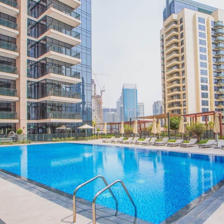 Дубай: DXB - Blvd Crescent T1 - 2401 - DT