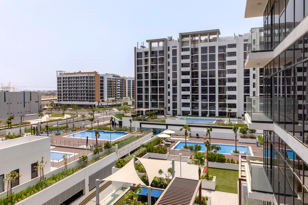Дубай: Апартаменты Lovely Studios at Azizi Riviera