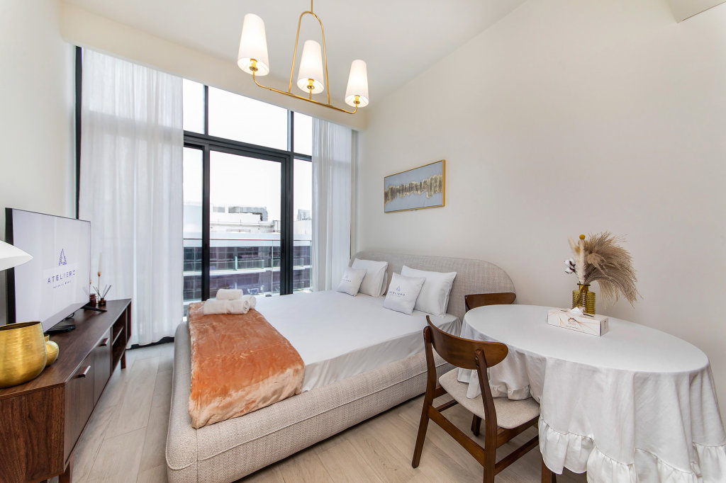 Дубай: Апартаменты Lovely Studios at Azizi Riviera