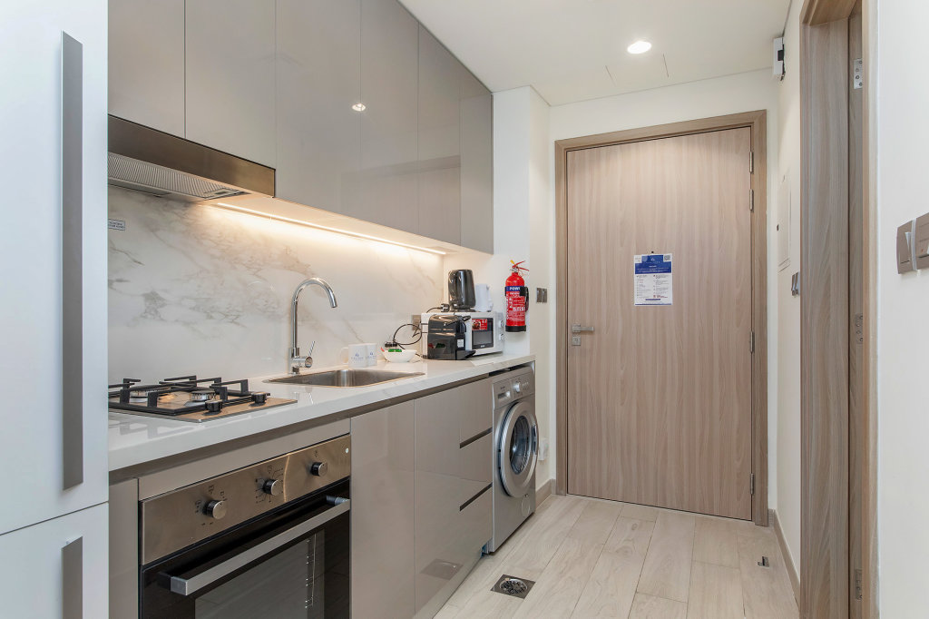 Дубай: Апартаменты Lovely Studios at Azizi Riviera