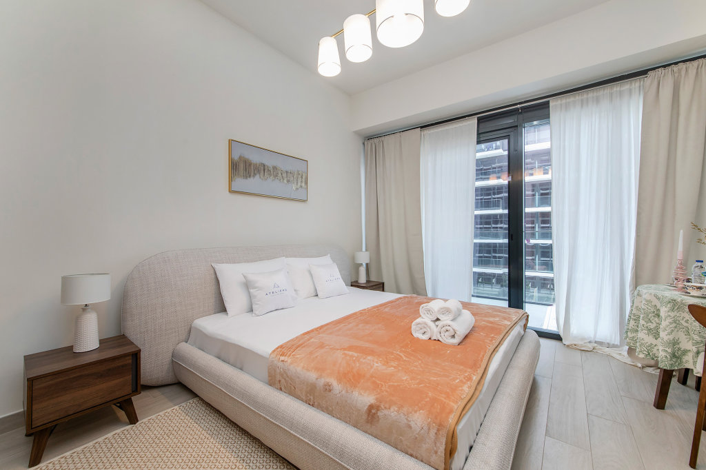 Дубай: Апартаменты Lovely Studios at Azizi Riviera