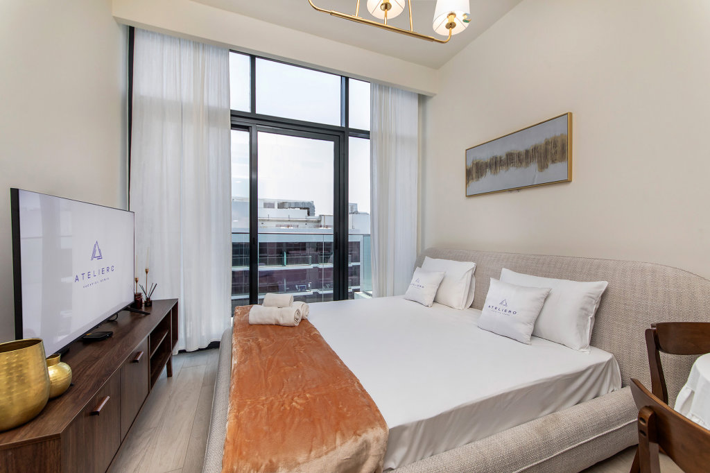 Дубай: Апартаменты Lovely Studios at Azizi Riviera