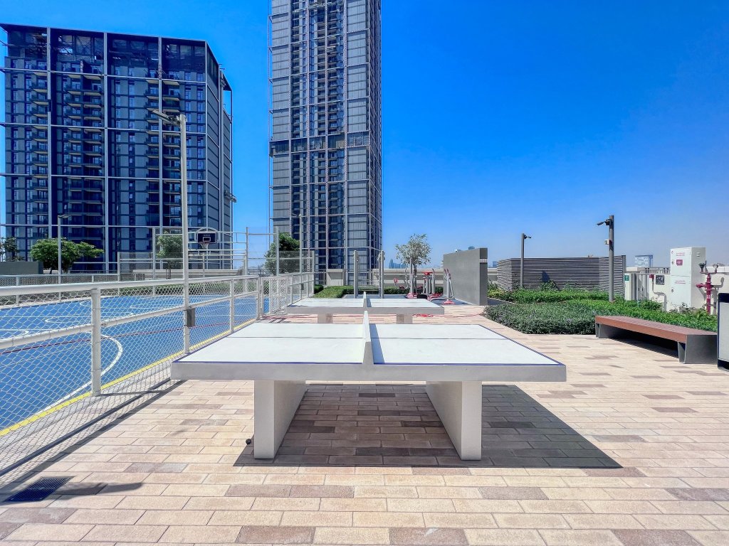 Дубай: Апартаменты Bright 2BR, Top tower Creek Rise