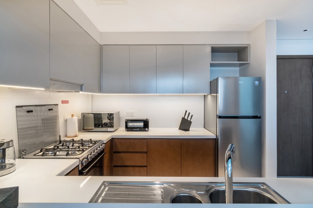 Дубай: Апартаменты Bright 2BR, Top tower Creek Rise