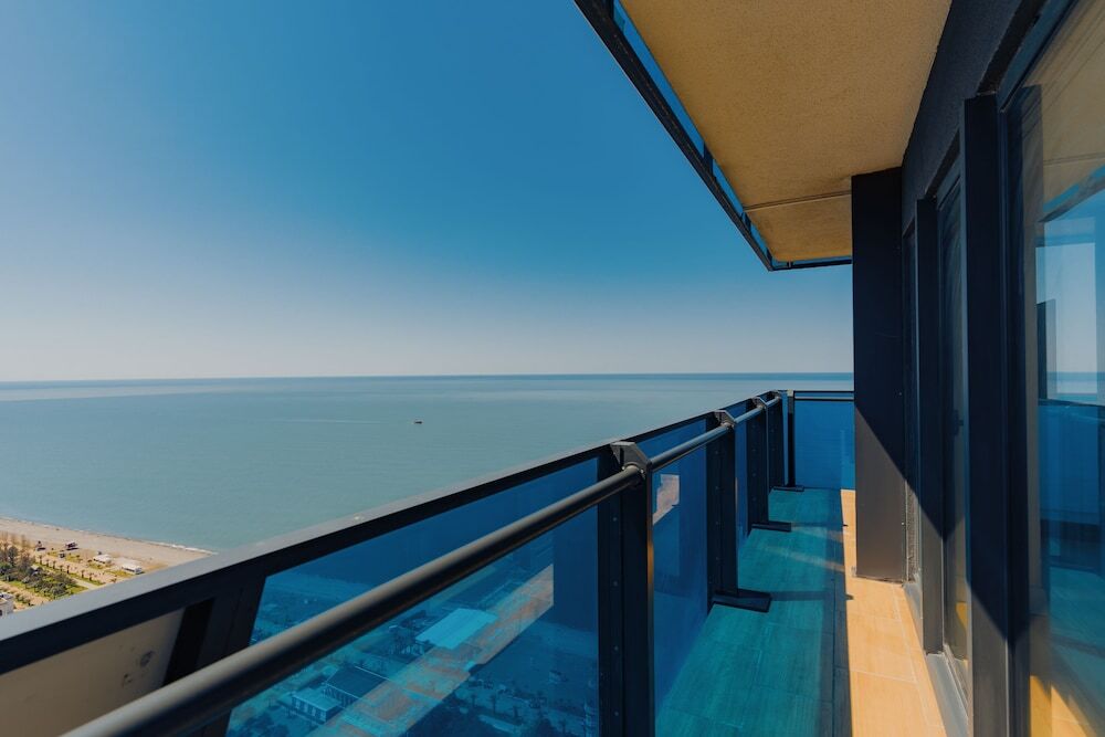 Батуми: Grand City Real Estate