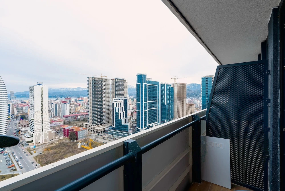 Батуми: Grand City Real Estate