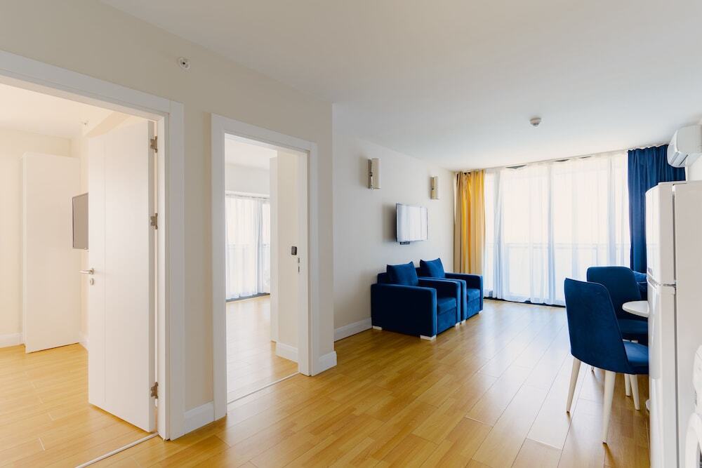 Батуми: Grand City Real Estate