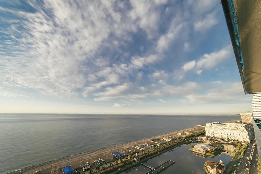 Батуми: Grand City Real Estate