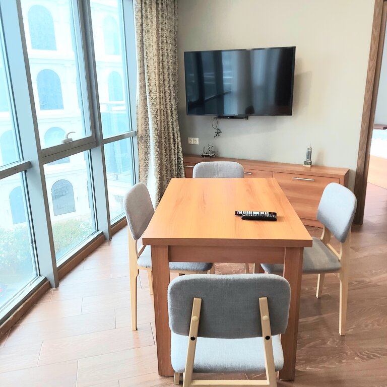 Батуми: Апарт-отель панорама 1 линия ORBI sea tower