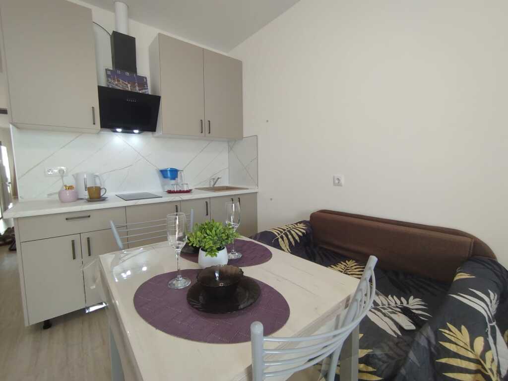 Квартира студия live in comfort на Современников 8 — фото 2