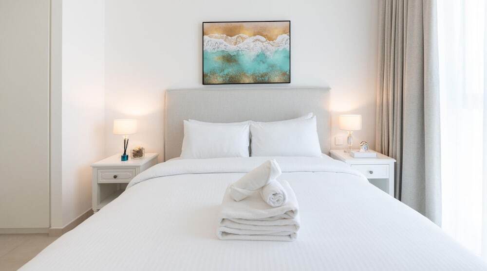 Дубай: Elegant 1BR Apt Steps Away From Dubai Mall