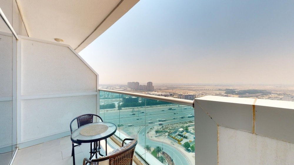 Дубай: Al Barsha South - JVT - Al Jawhara Tower 1506