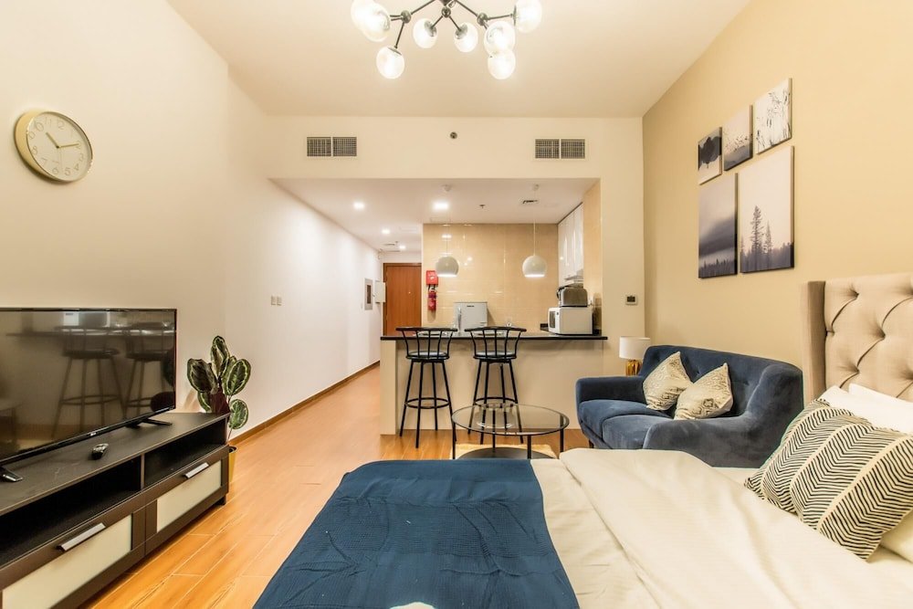 Дубай: Al Barsha South - JVT - Al Jawhara Tower 1506