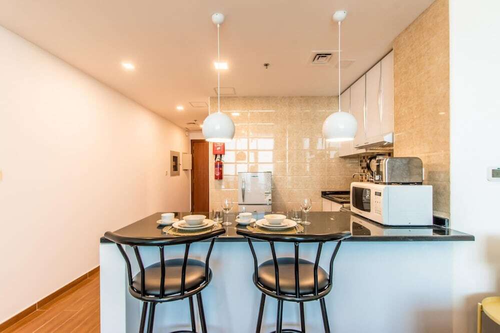 Дубай: Al Barsha South - JVT - Al Jawhara Tower 1506